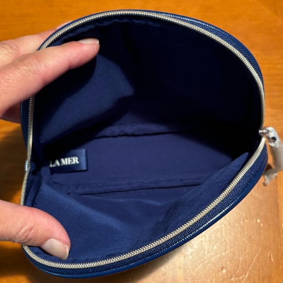 La Mer Cosmetic Bag - Picture 10 of 11